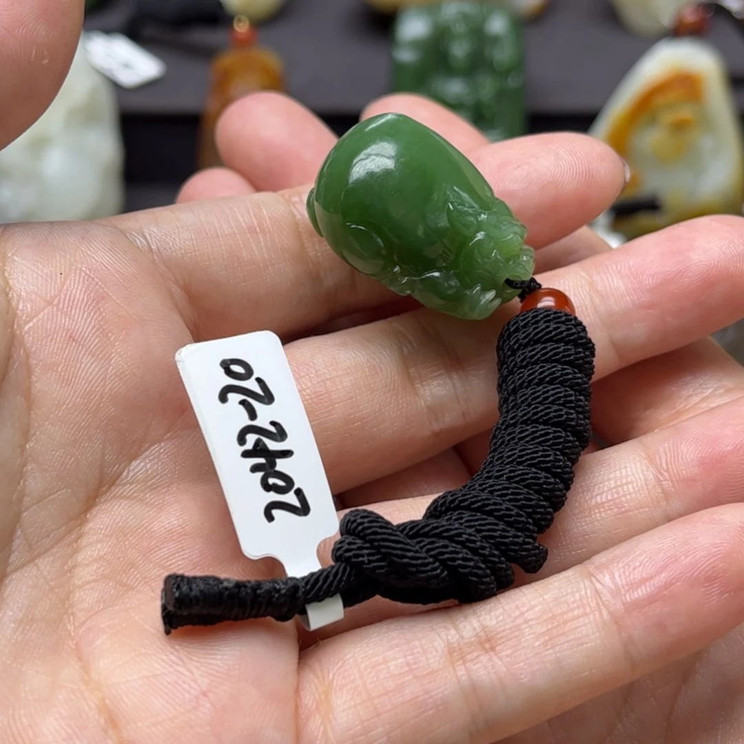 和田玉（碧玉）未镶嵌挂件持**无