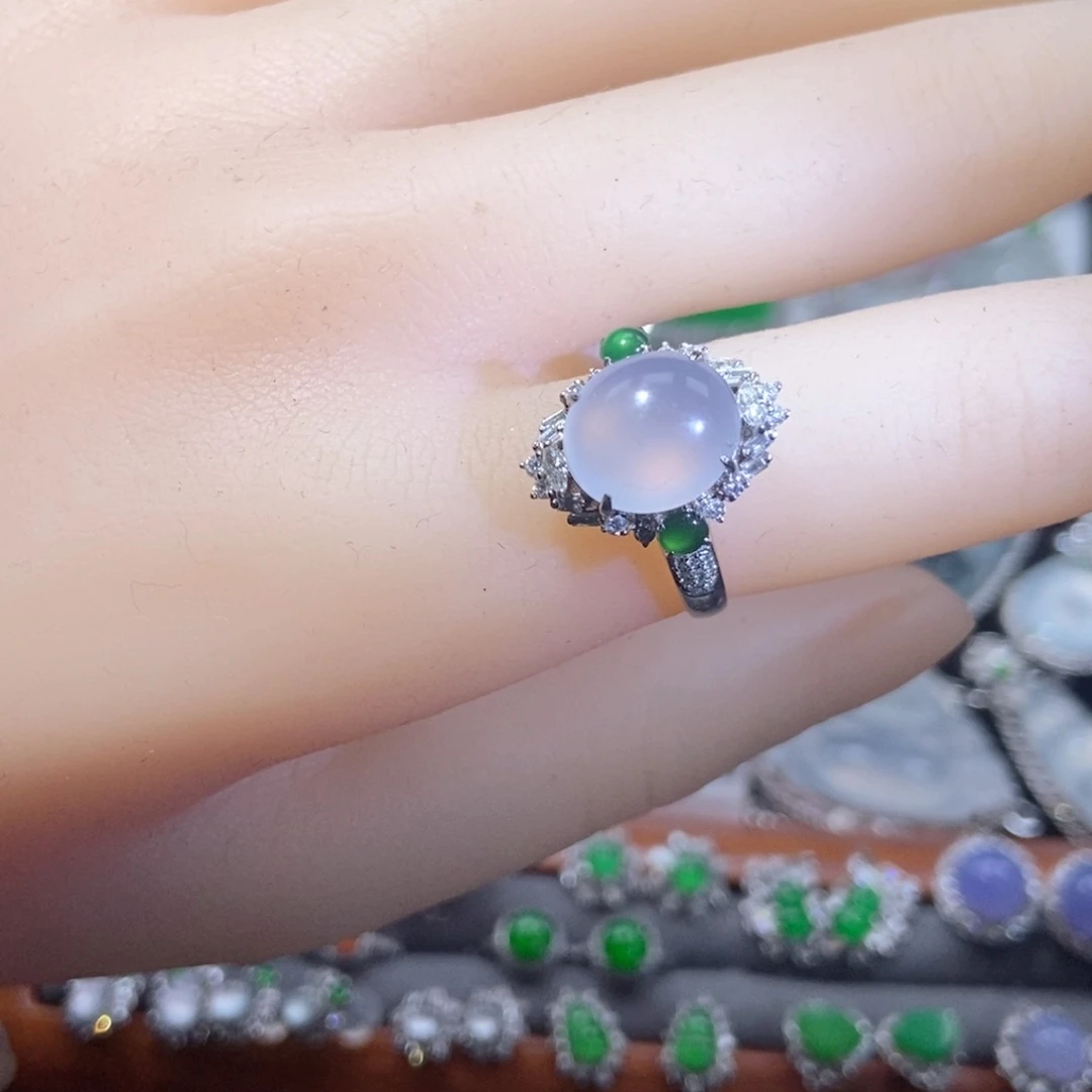 翡翠戒指18K金镶嵌戒指