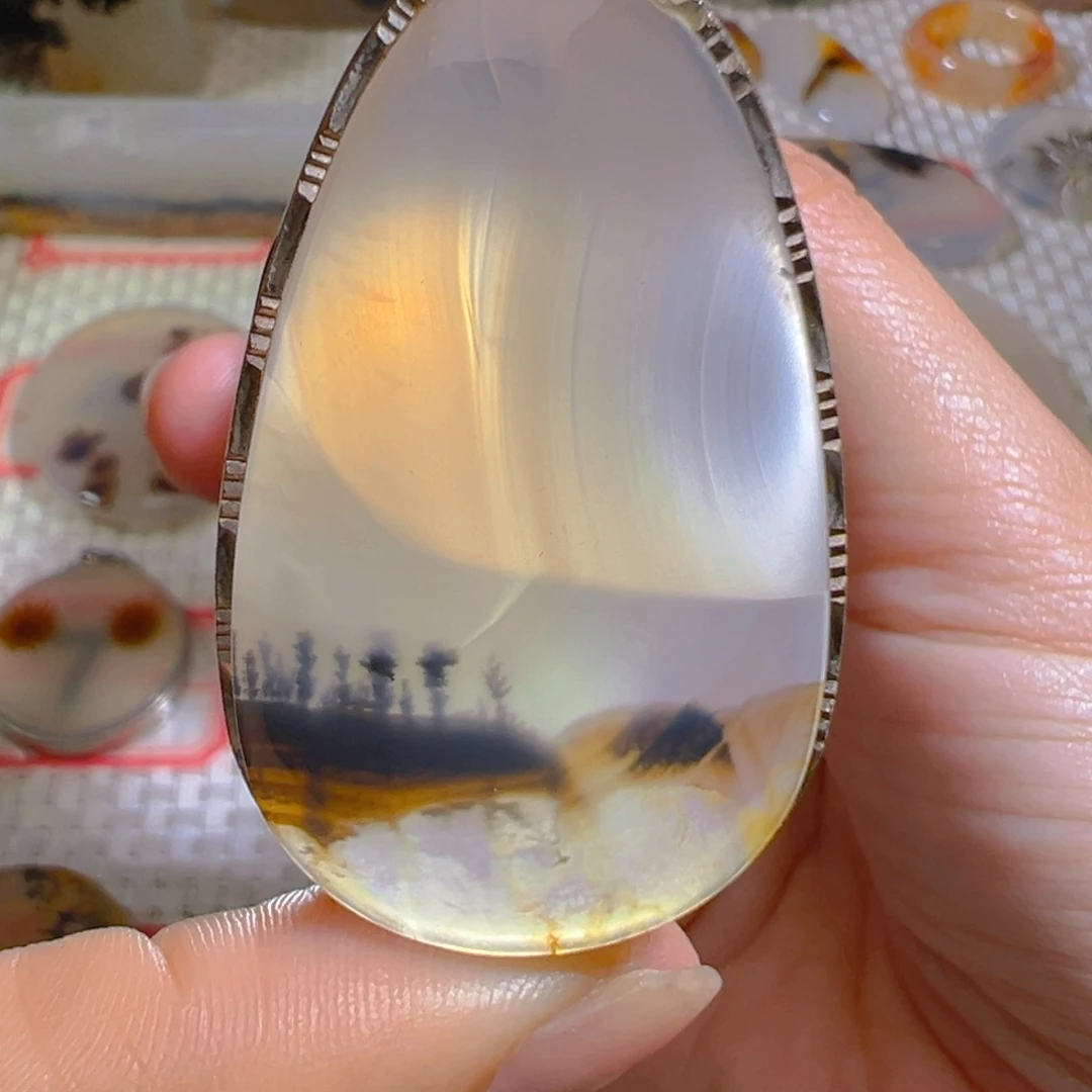 未镶嵌颈饰玛瑙/玉髓