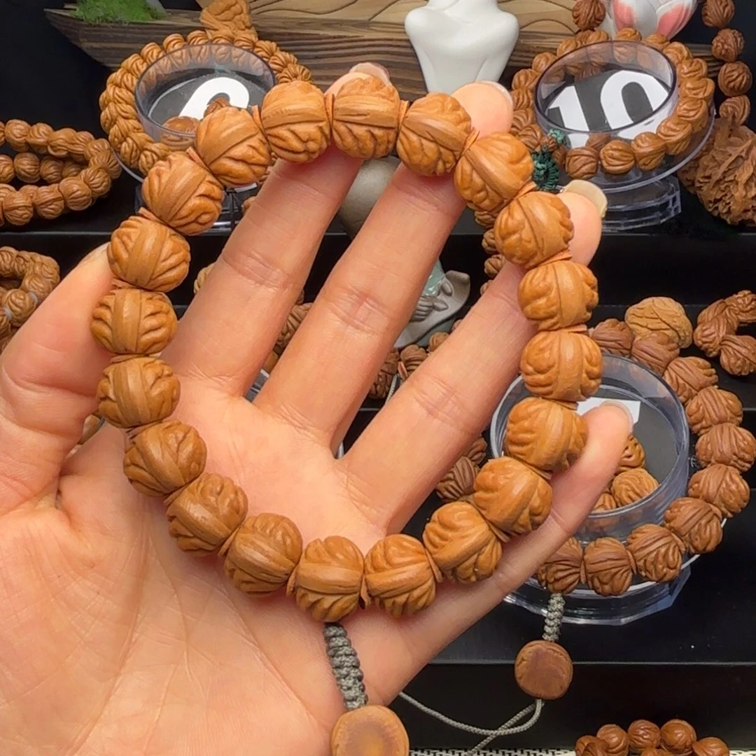 桃核吊坠野生金蝉1.4尺寸