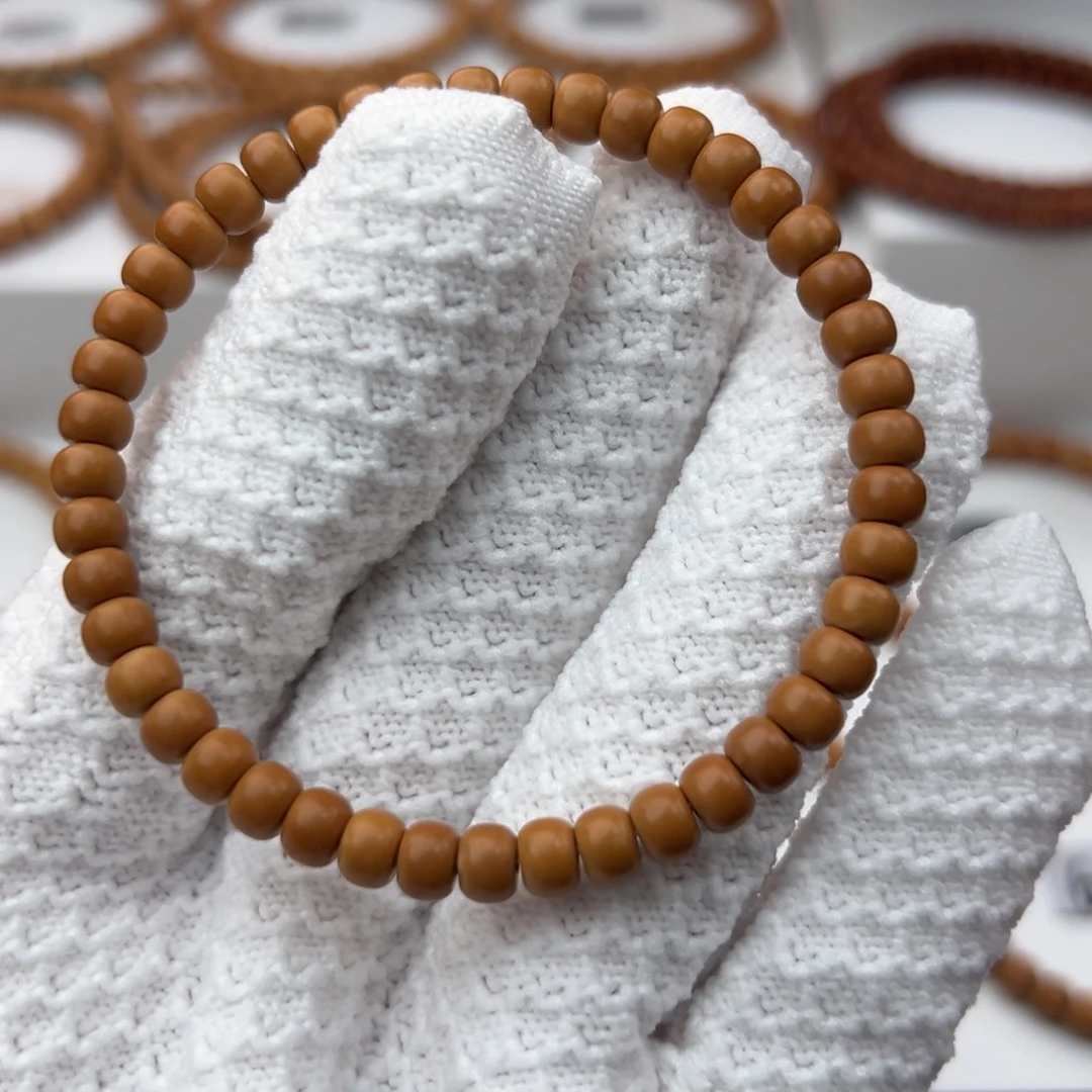 手串橄榄核5.7mm老挝老型单圈（接近全无白）