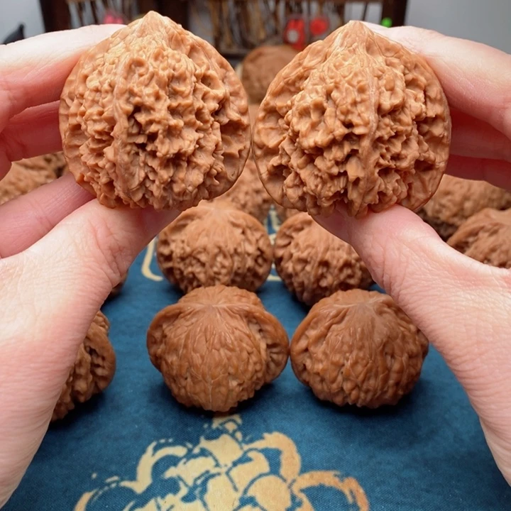 文玩核桃把件满天星45