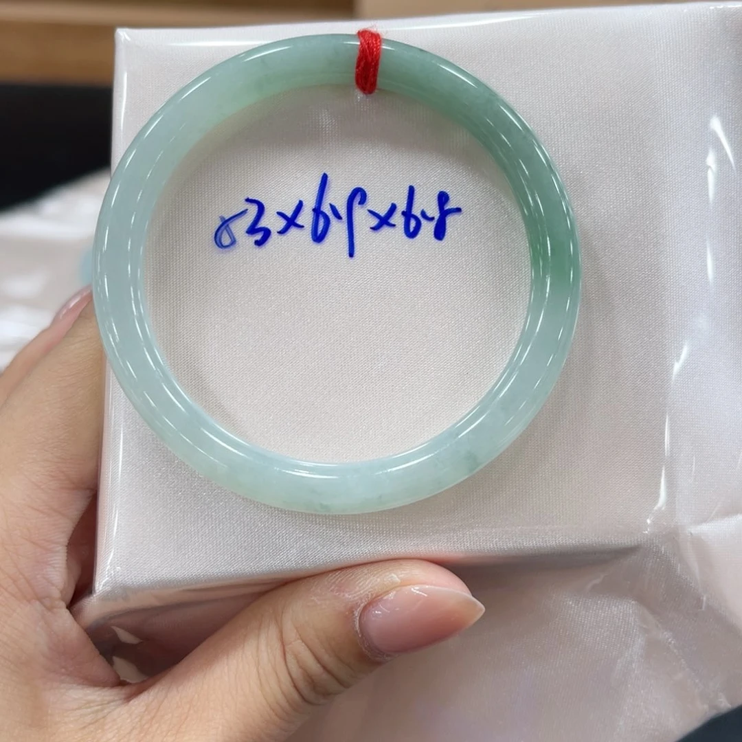 未镶嵌手镯翡翠翡翠