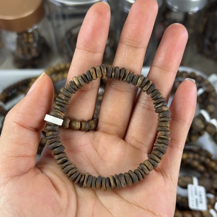 沉香沉香碎屑奇楠沉香0.7碎银子