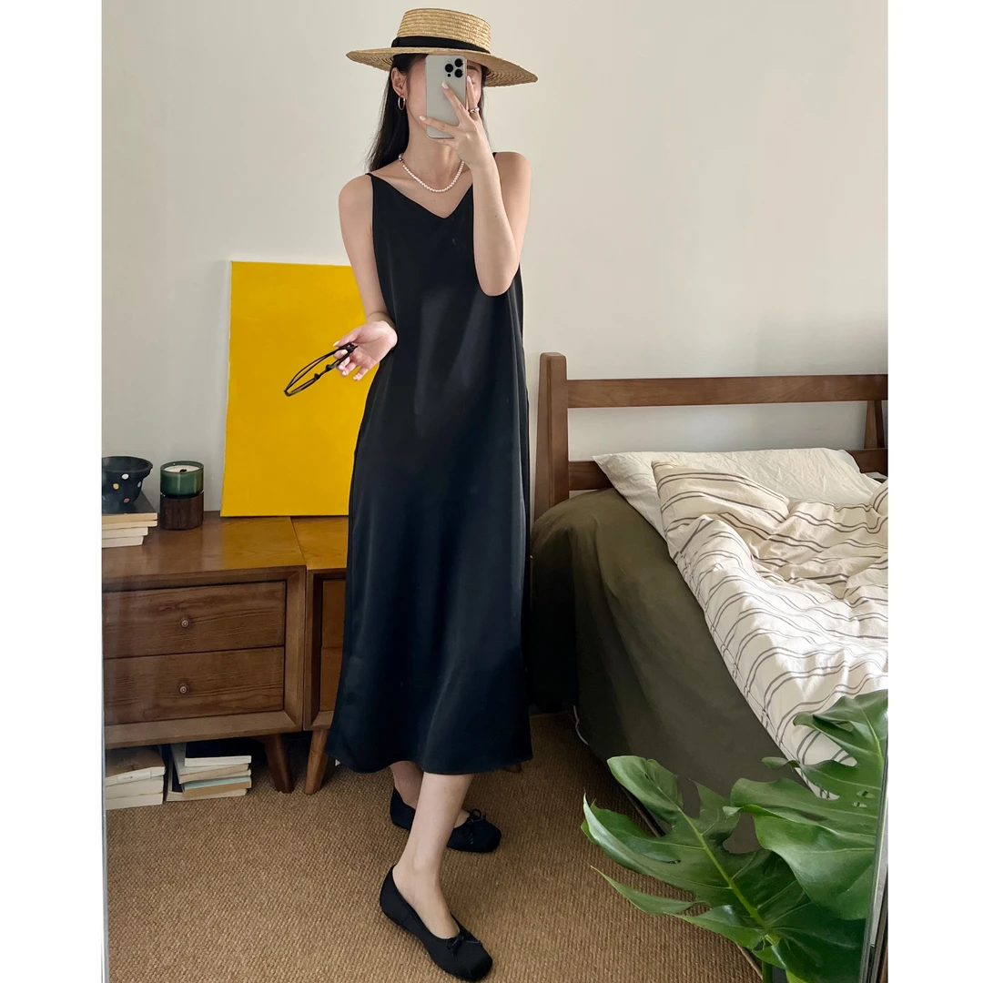 AMAZCOOL 夏季气质缎面长款吊带连衣裙2954