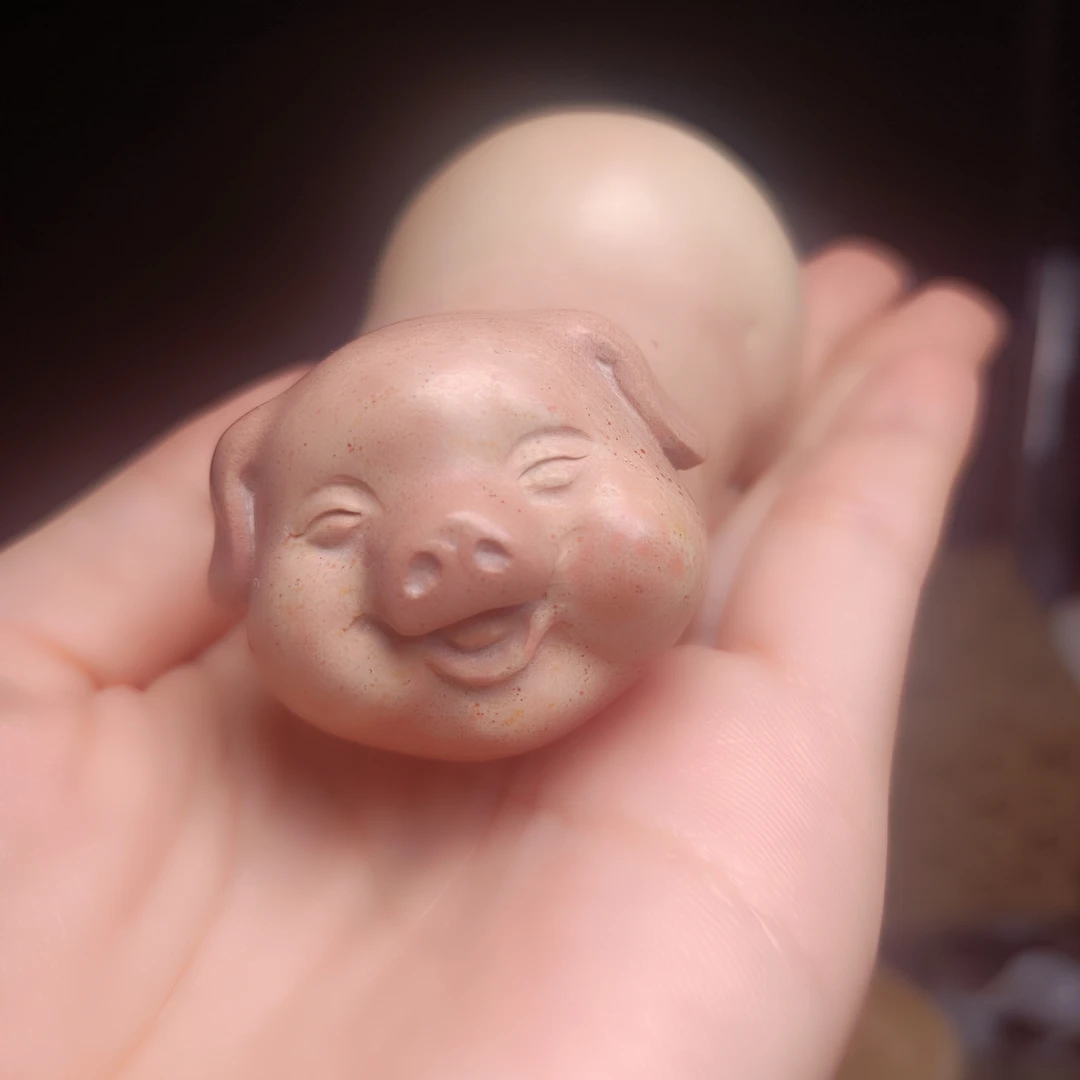 寿山石可爱小猪猪手摆件