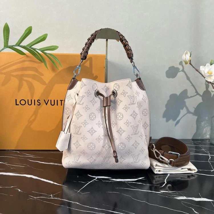 95新 LouisVuitton/路易威登 /KIKI/单肩包/16992246