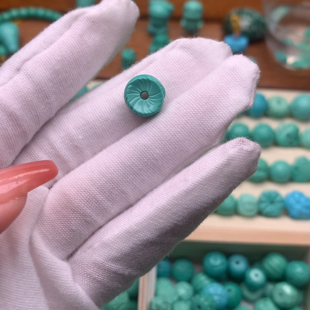 湖北精品精工羽毛扣10