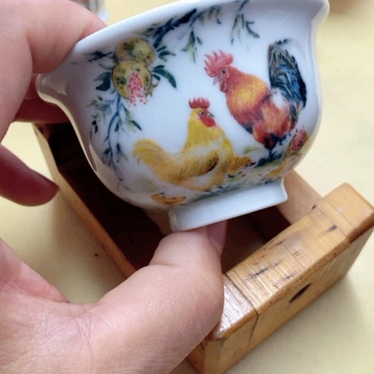 釉下五彩压手杯茶杯