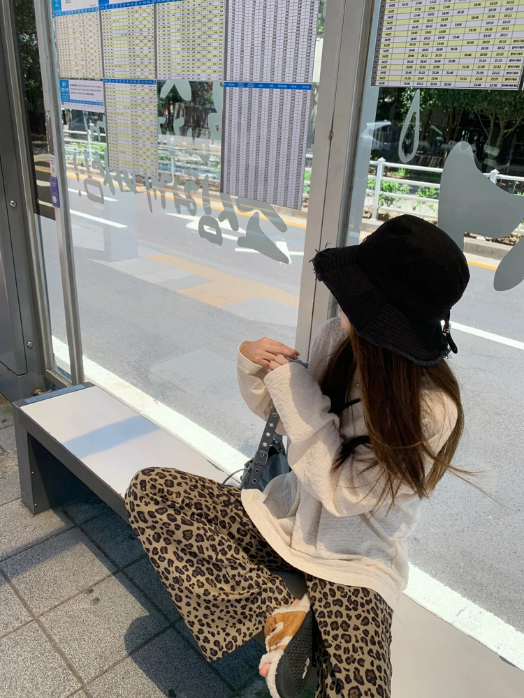 立体肌理条纹上衣女防晒长袖+复古豹纹裤小众垂感长裤套装