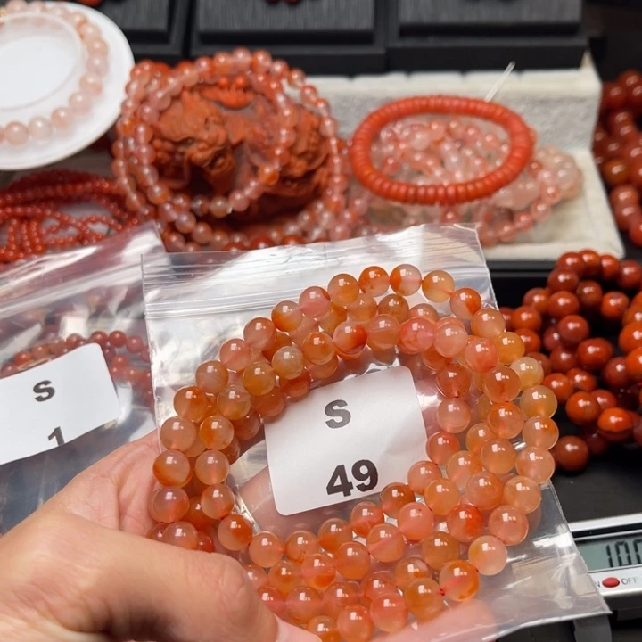 南红玛瑙未镶嵌多样性发货默认微瑕称重8mm