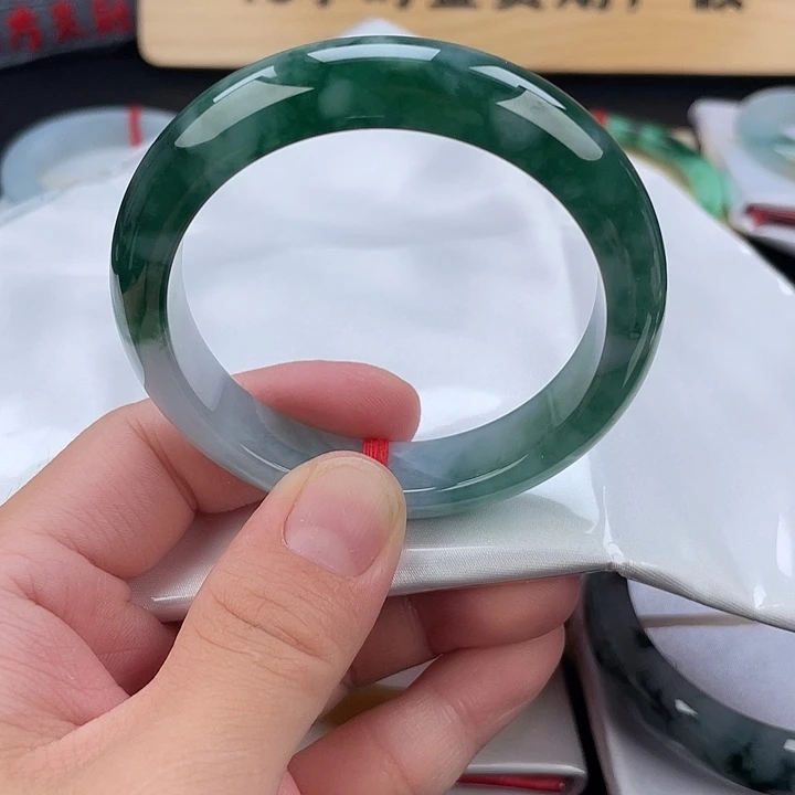 翡翠未镶嵌手镯手镯-2