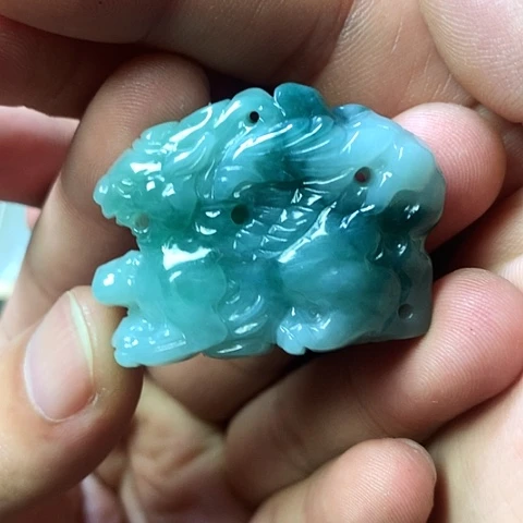 翡翠未镶嵌颈饰ༀ****ༀ天然缅甸翡翠a货