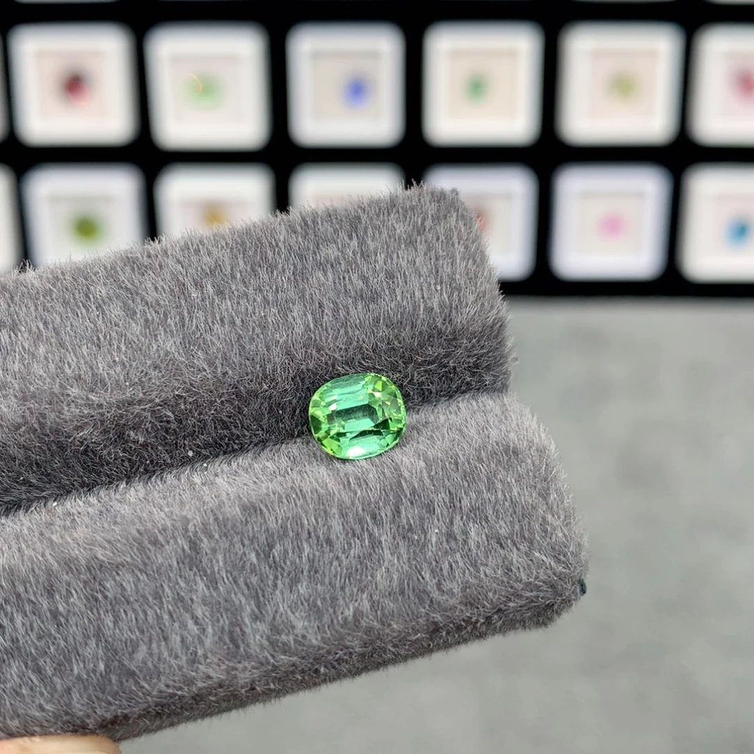 裸石未镶嵌碧玺1.5克拉