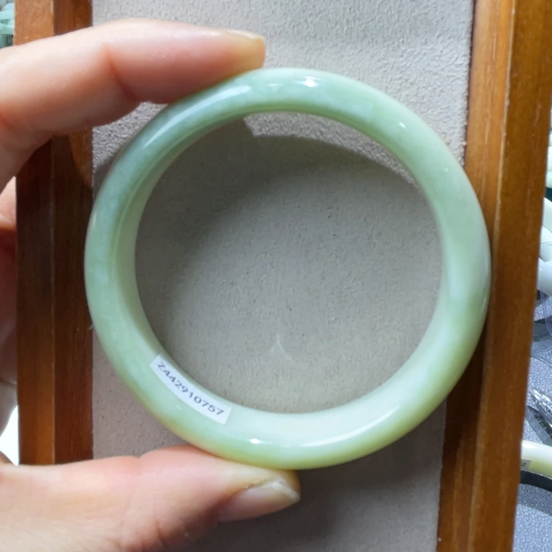 蓝田玉（蛇纹石化大理石玉）手镯未镶嵌?**?