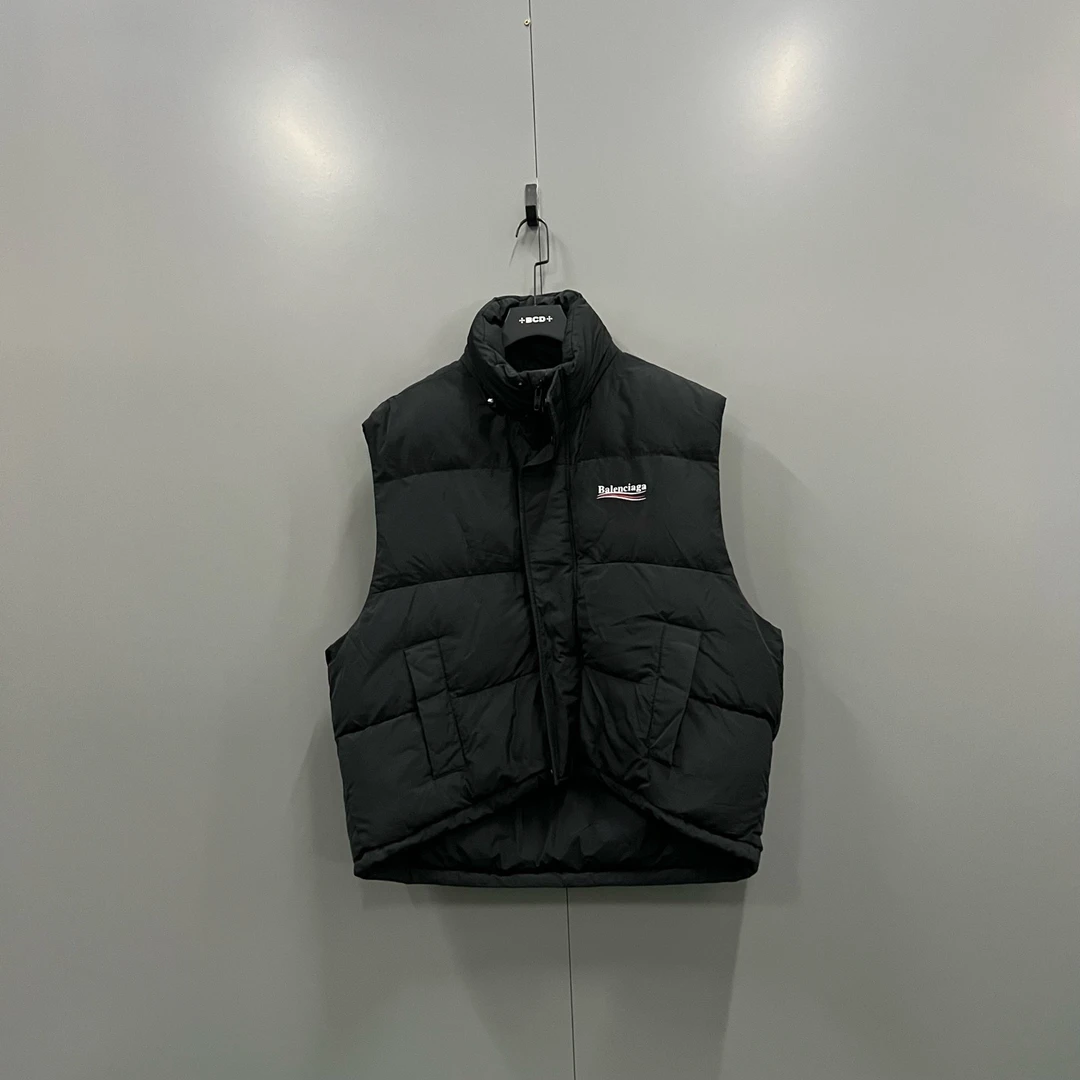 99新 Balenciaga/巴黎世家 (ll) 黑色刺绣羽绒马甲 44码/101948