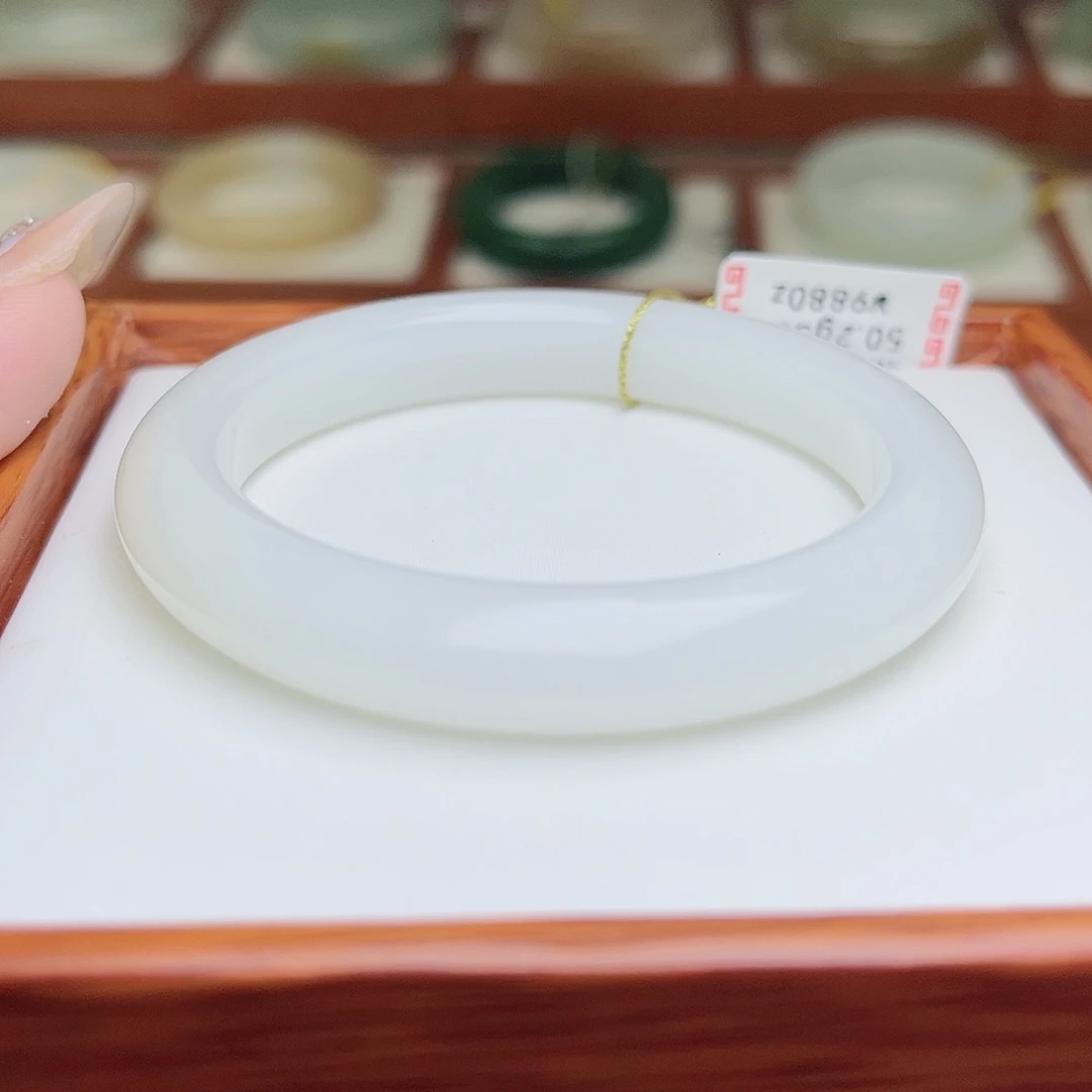 和田玉手镯未镶嵌50.2