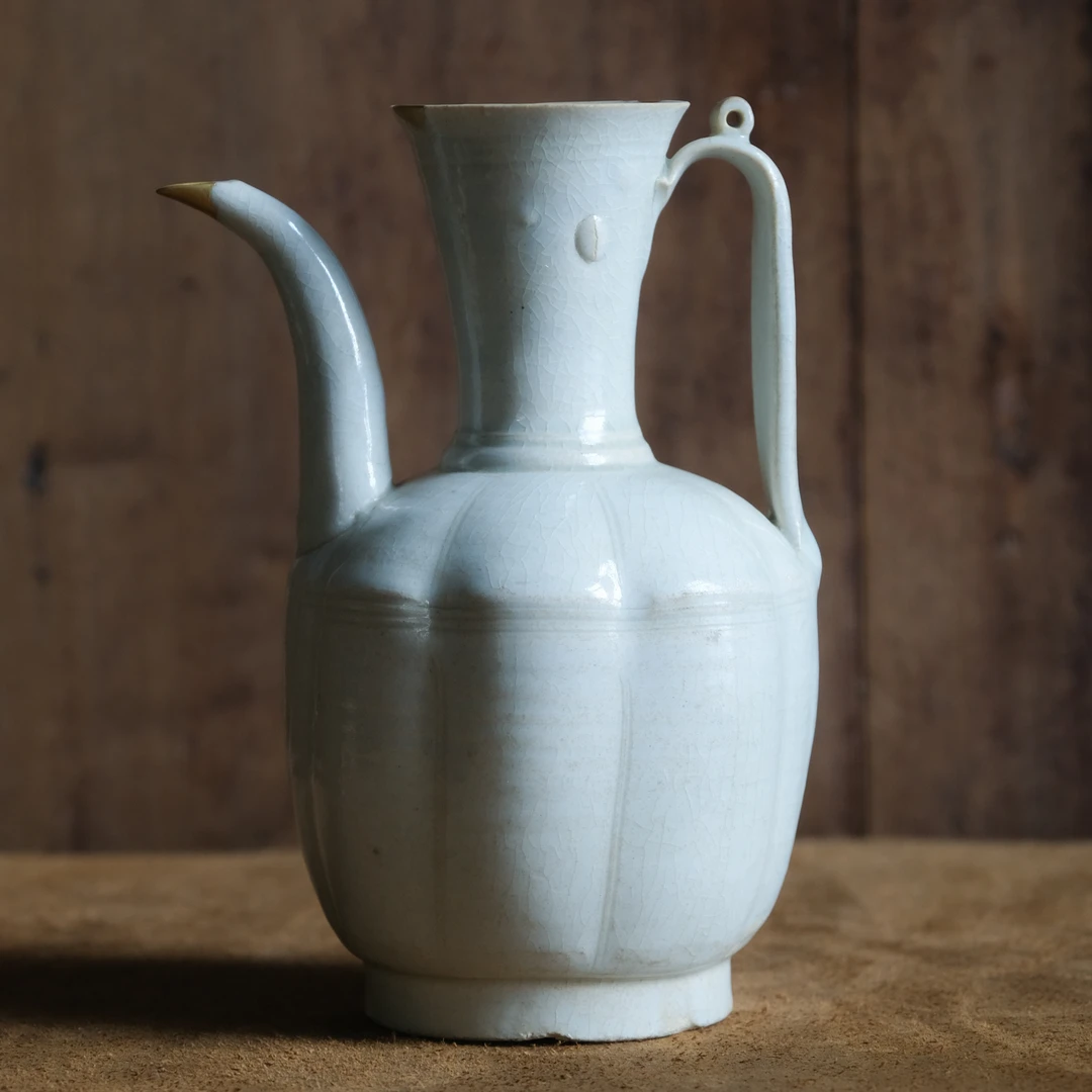 25011722青白釉瓜棱执壶