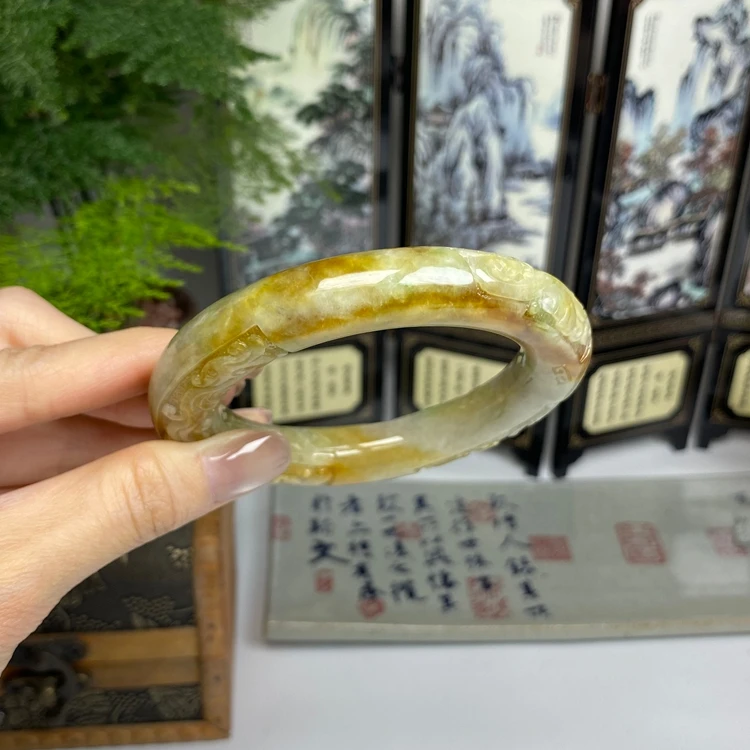 59.2老种黄翡飘绿龙凤圆条手镯 天然翡翠A货