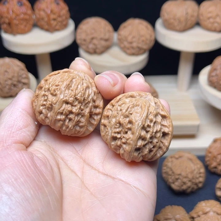 吊坠文玩核桃38白狮子