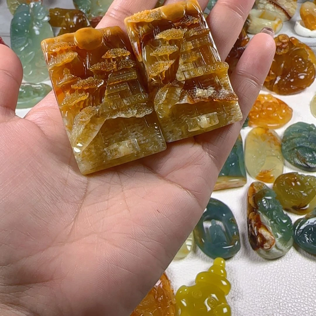 蛇纹石玉颈饰未镶嵌?***润