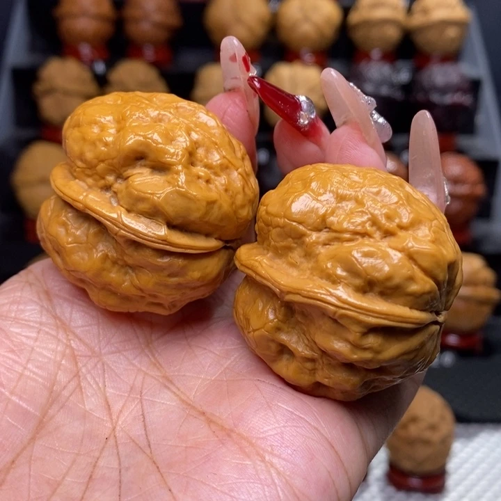 文玩核桃把件王**"金蟾疙瘩包9号