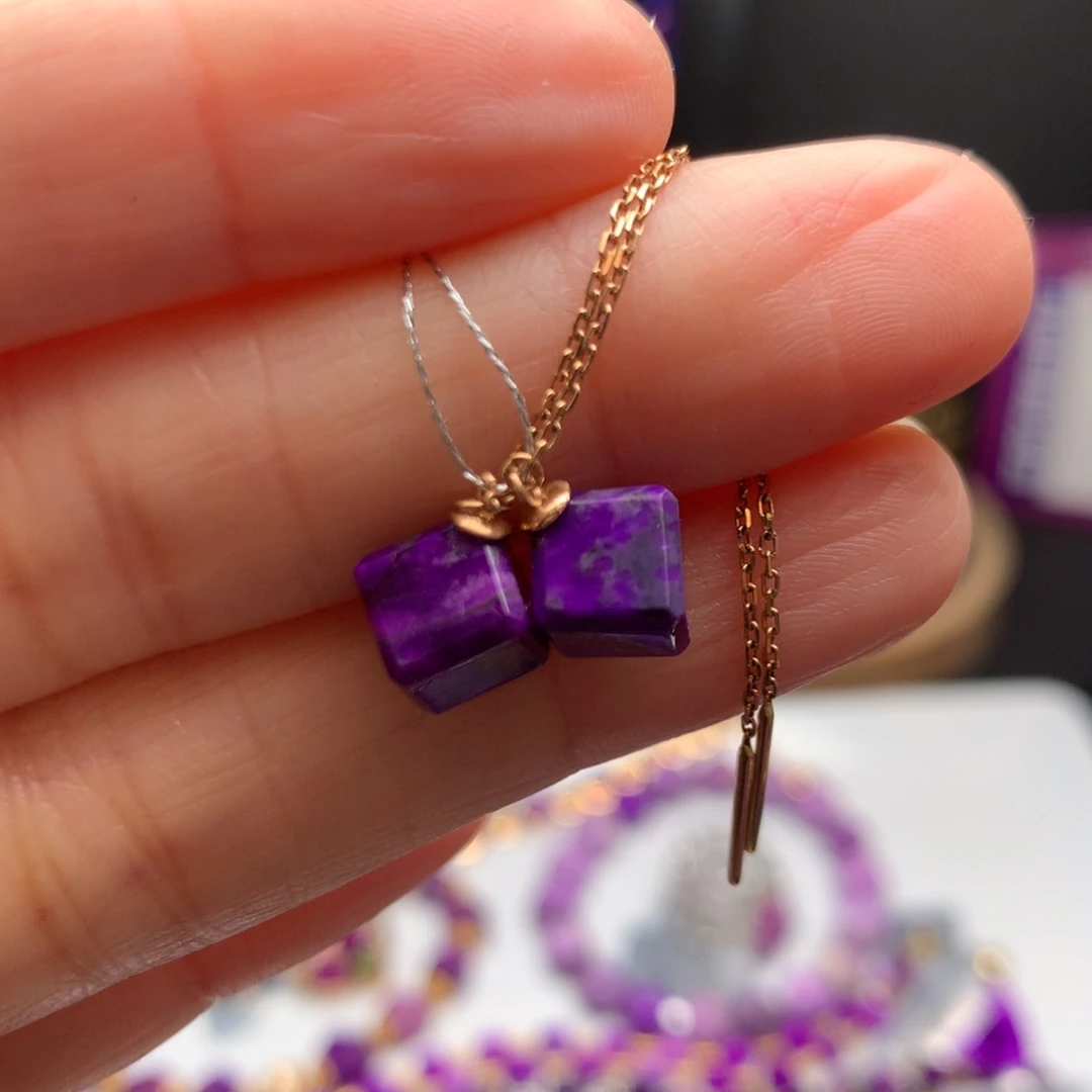 苏纪石（舒俱来）18K金镶嵌耳饰