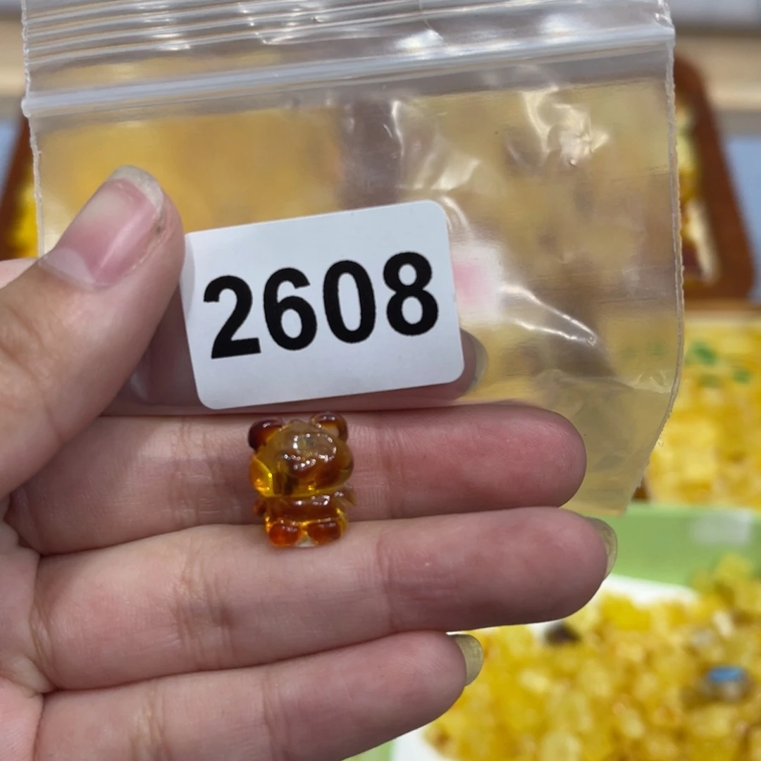 琥珀珠宝奇石未镶嵌