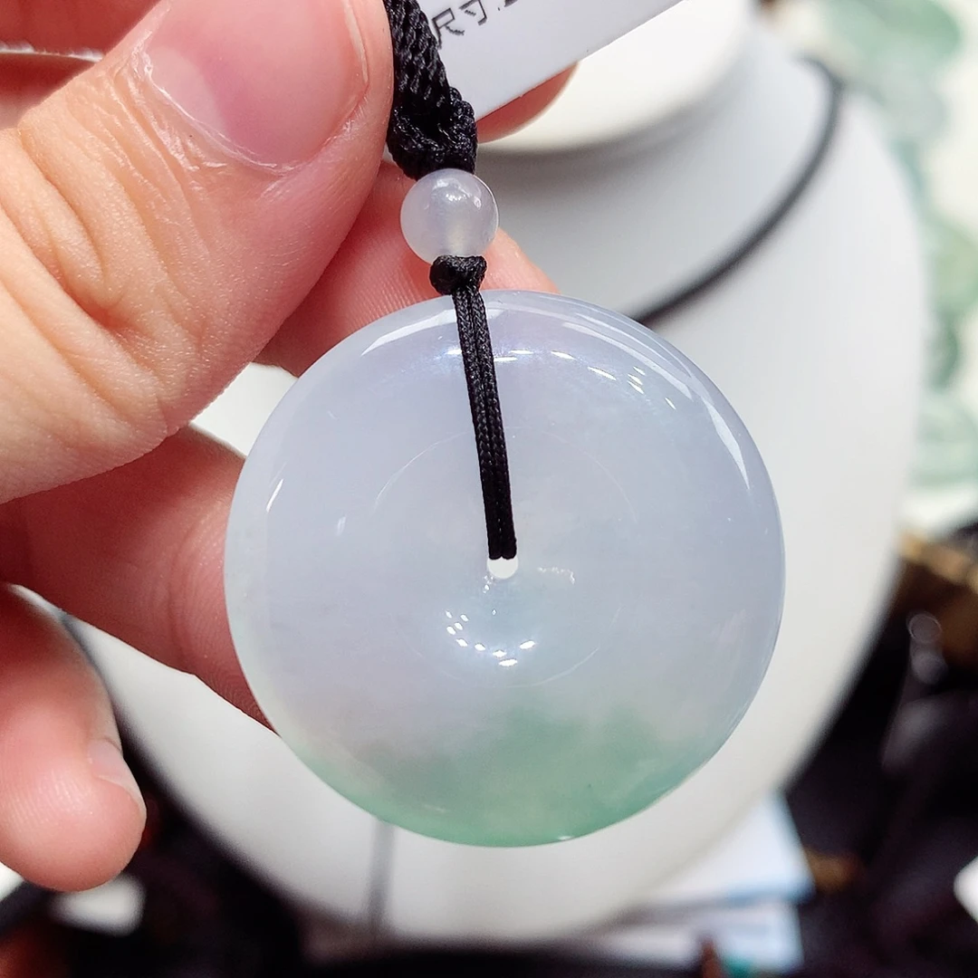 翡翠未镶嵌颈饰编号34，28.7/5.7