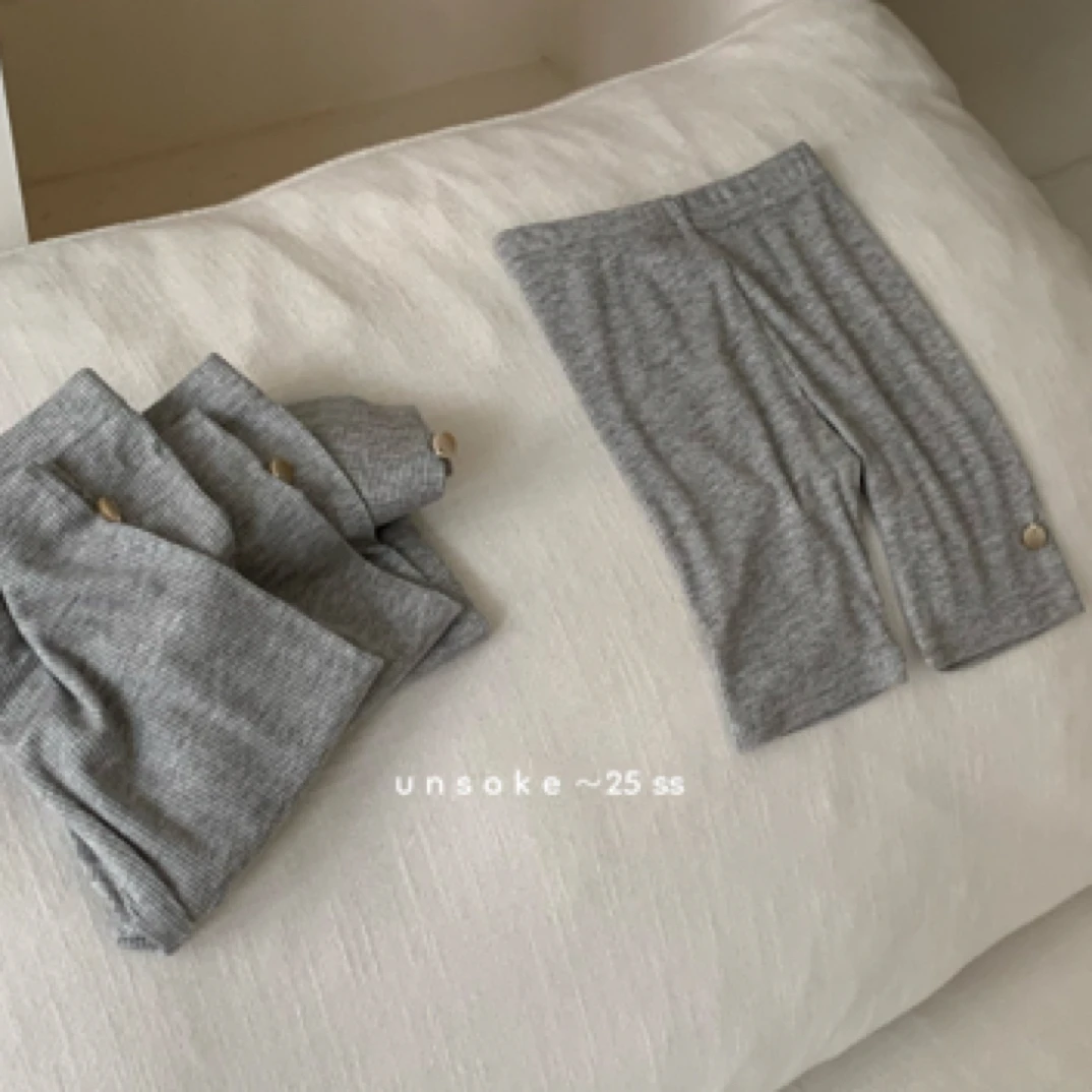 un 25111 女童夏季莫代尔弹力七分修身打底裤洋气外穿