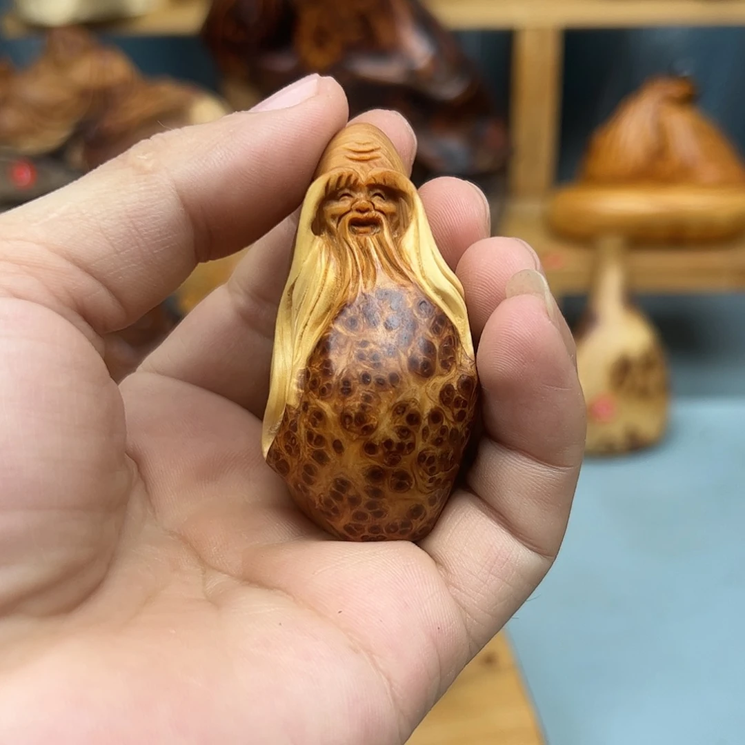 木陈****师柏木摆件手把件