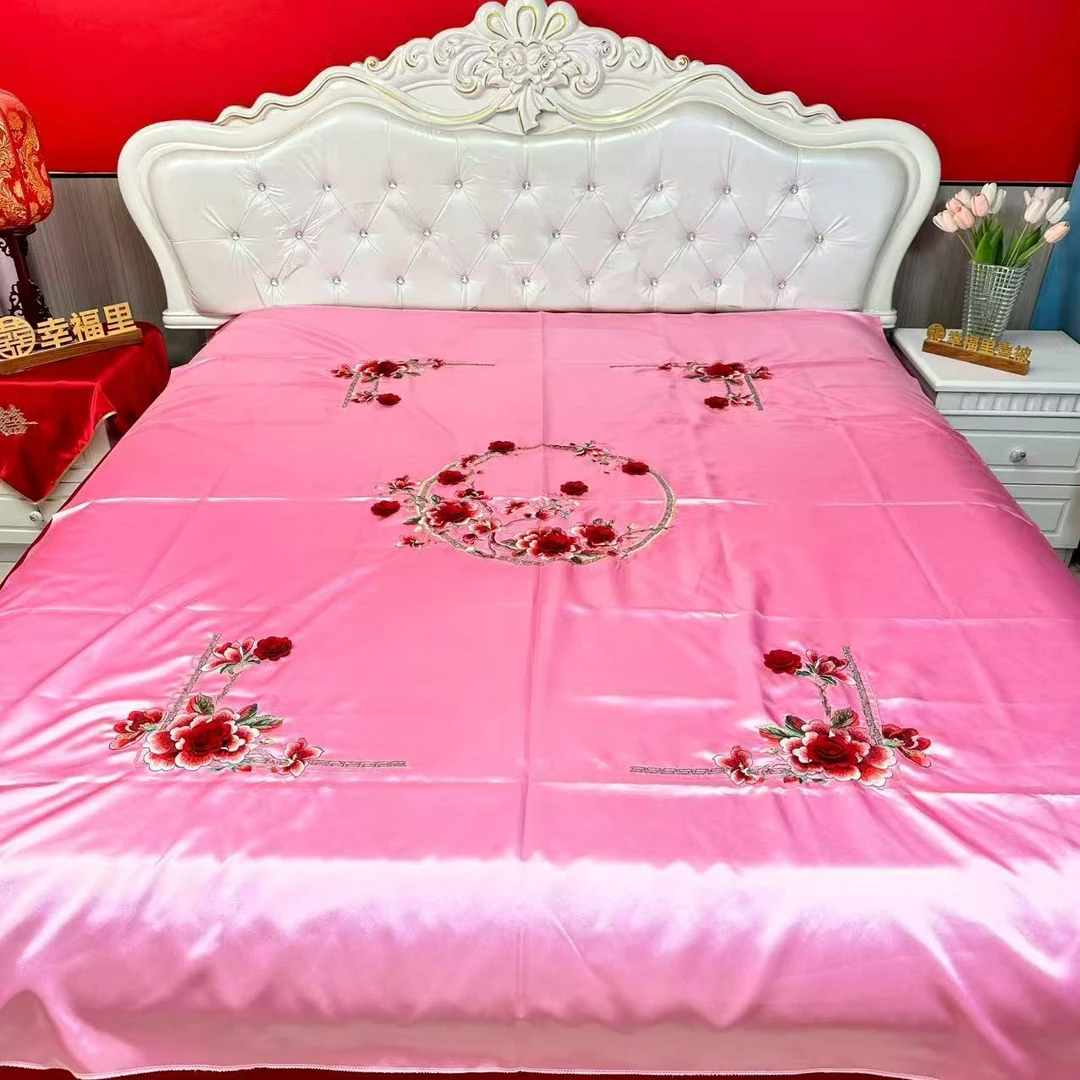 花好月圆绣花被罩和被子