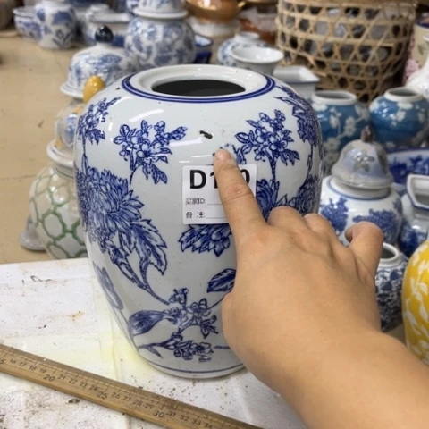 瓶瑕疵瓷片。。。。。。。。。。。。。