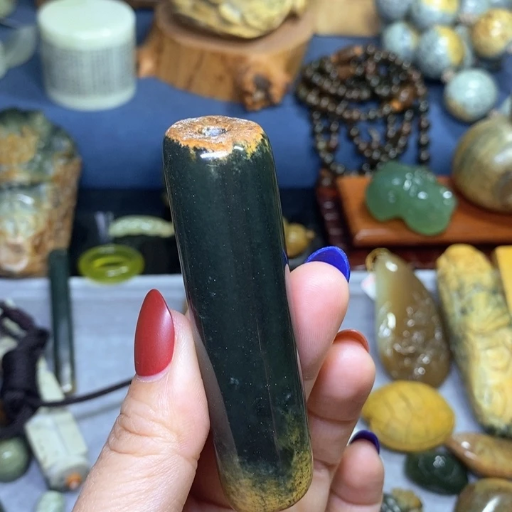 岫岩河磨玉（透闪石质玉）把件未镶嵌