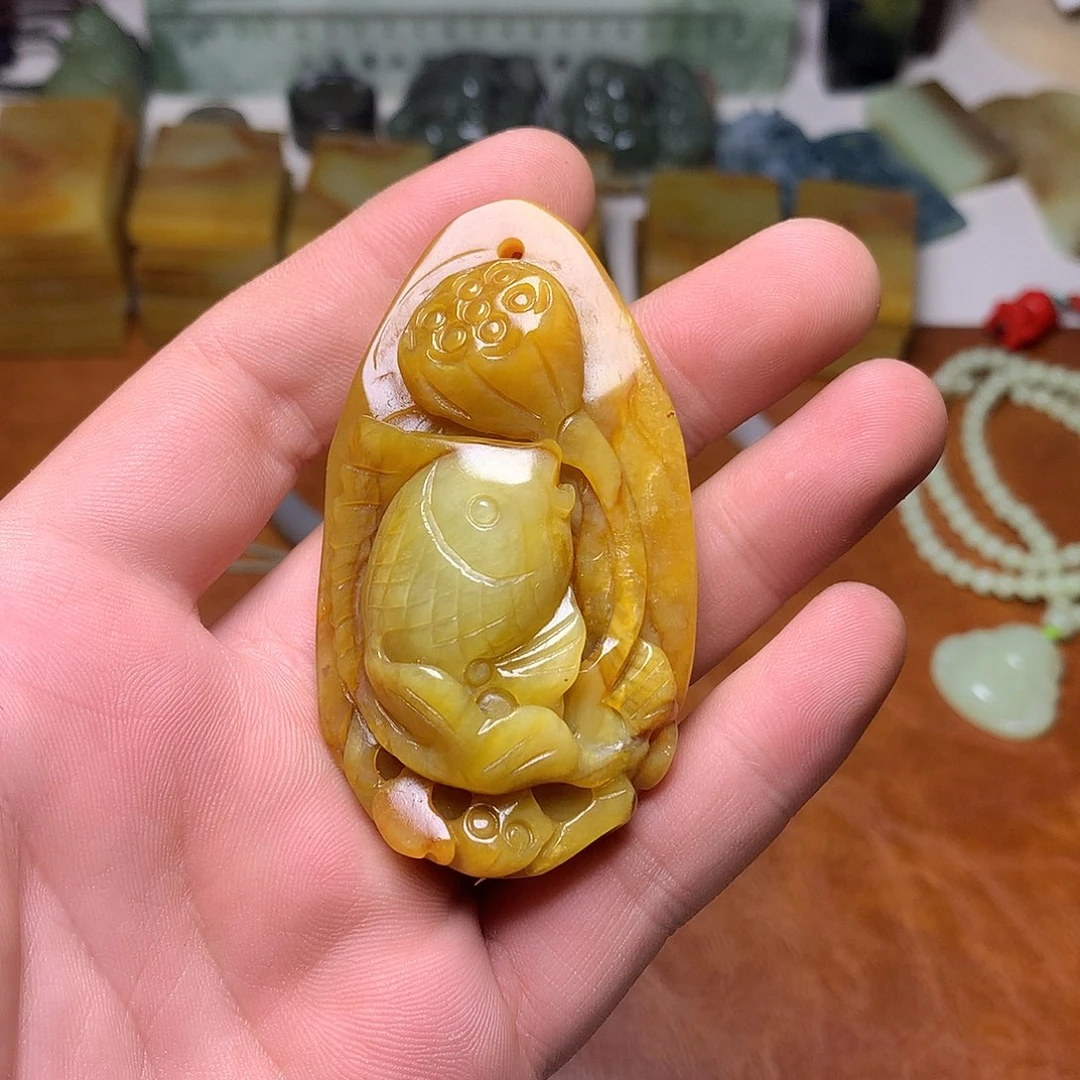 未镶嵌蛇纹石玉颈饰L*