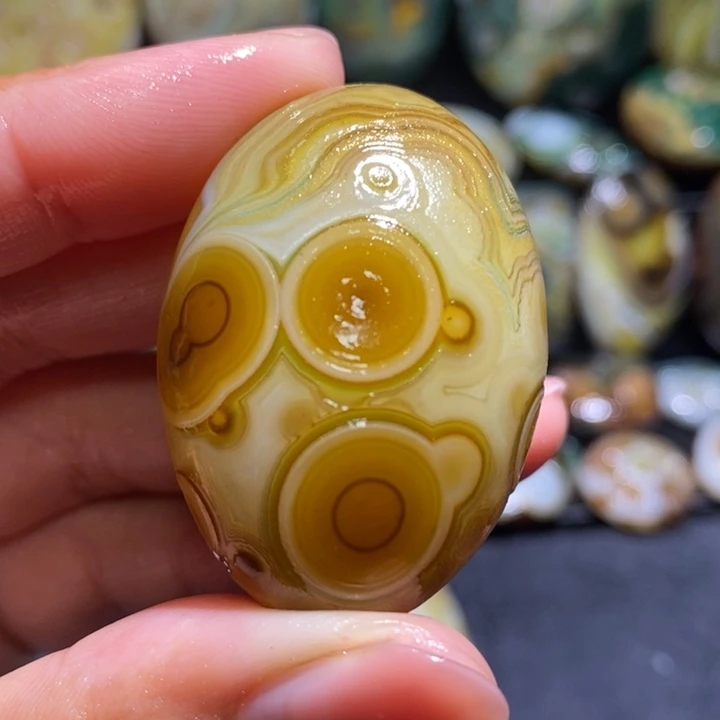 未镶嵌玛瑙/玉髓珠宝奇石