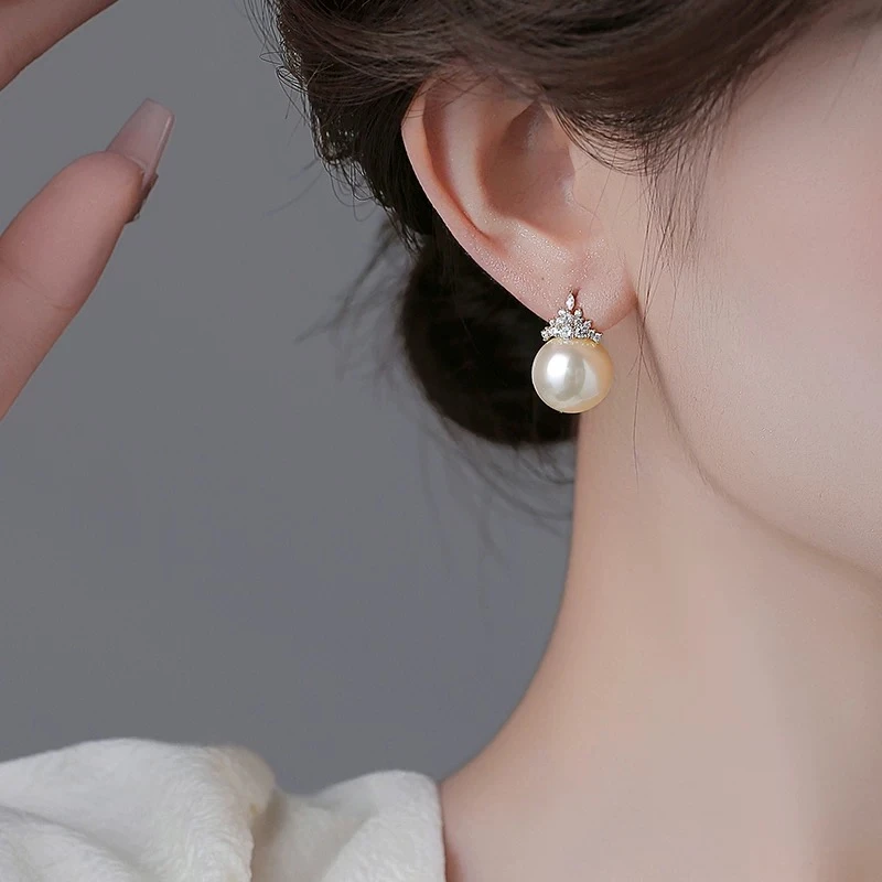 非金属仿珍珠耳饰 新年精致百搭爆款皇冠耳钉爆款耳饰