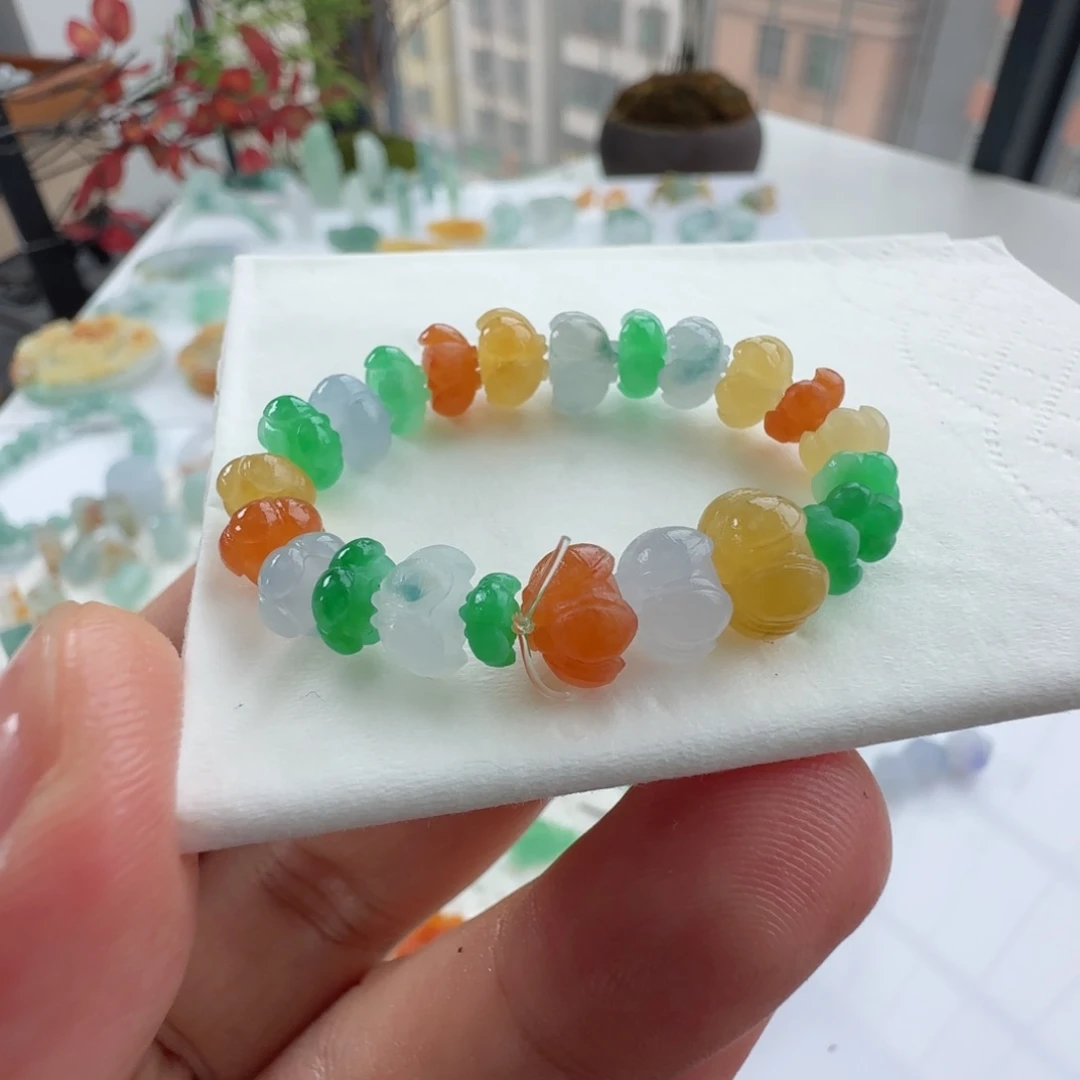 定制翡翠未镶嵌喵**?定制翡翠毛货不退不换