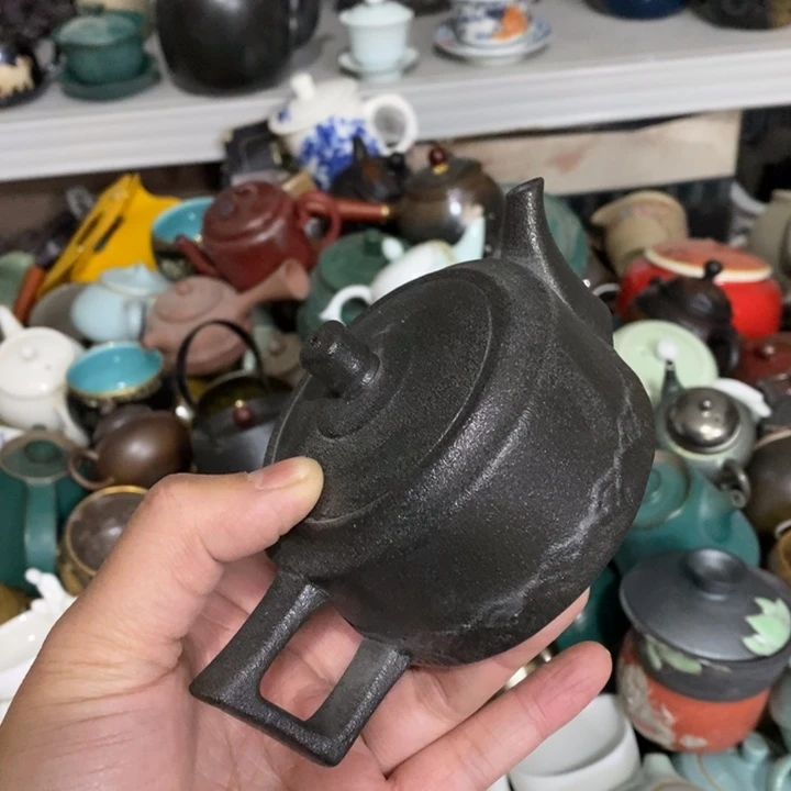 陶瓷艺术品及陶瓷壶