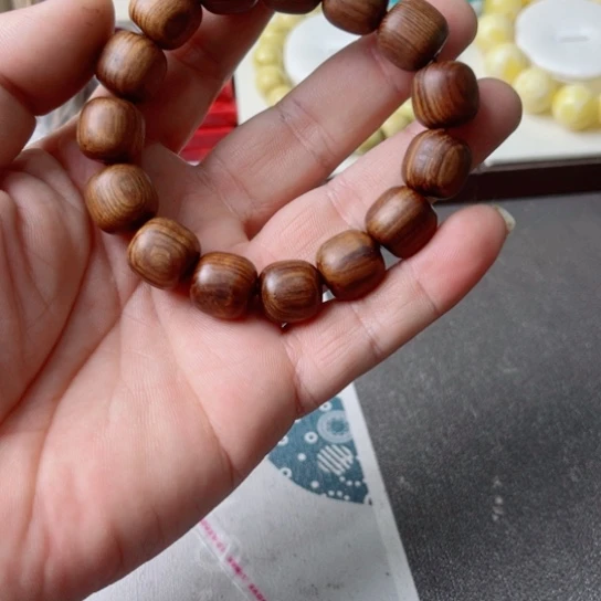 檀香卡1.4手串桶珠