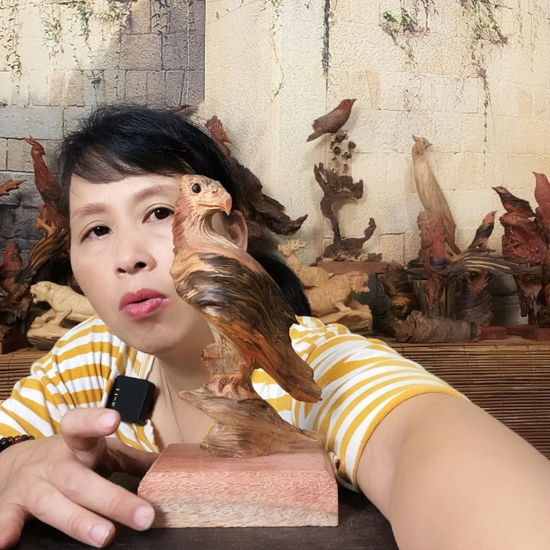 松木琥珀木随行巧雕