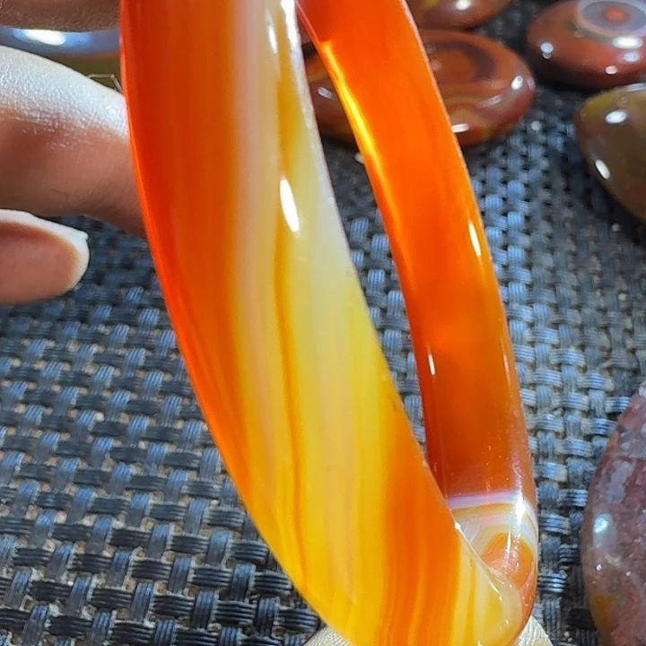 孙***哥玛瑙/玉髓未镶嵌颈饰