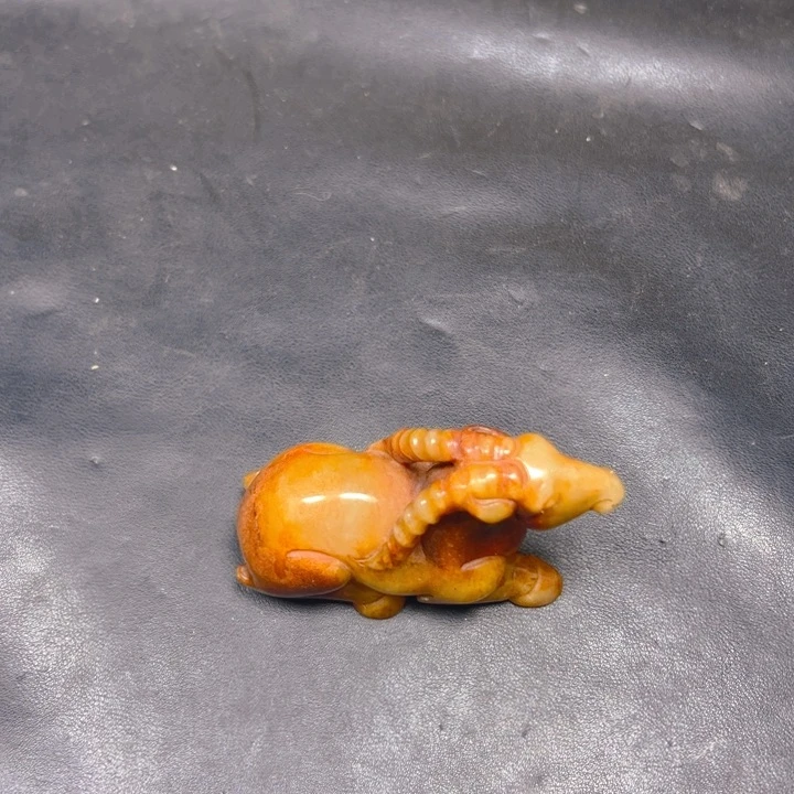 和田玉把件未镶嵌