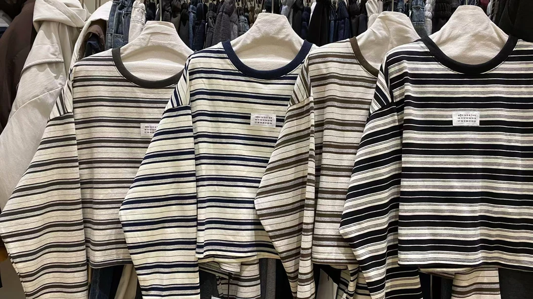 33推荐 XHX#6530 FL 日系条纹上衣 2025-10-02