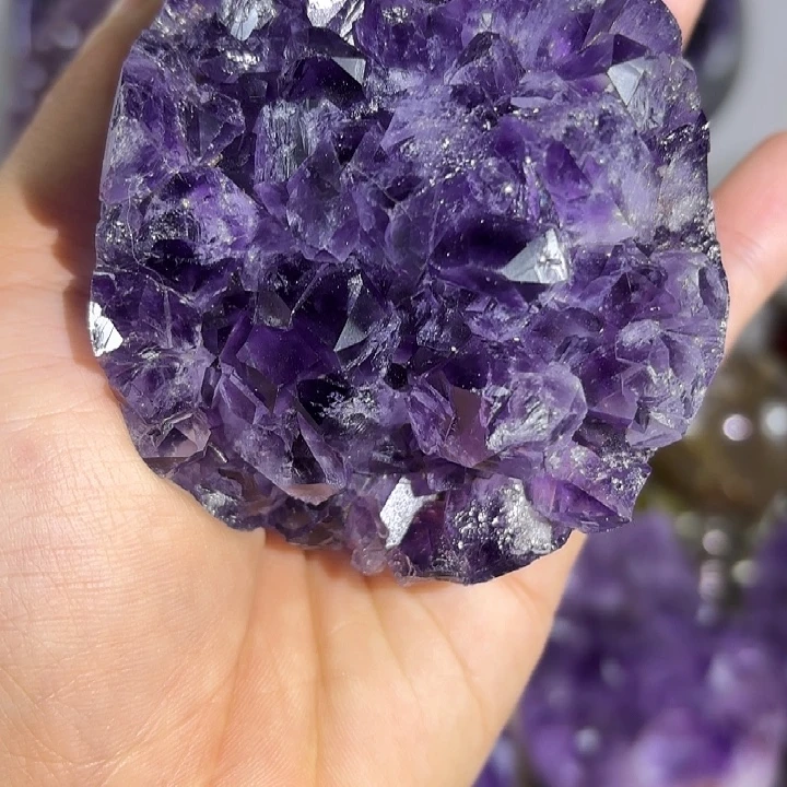 紫晶未镶嵌大型摆件（非配饰）