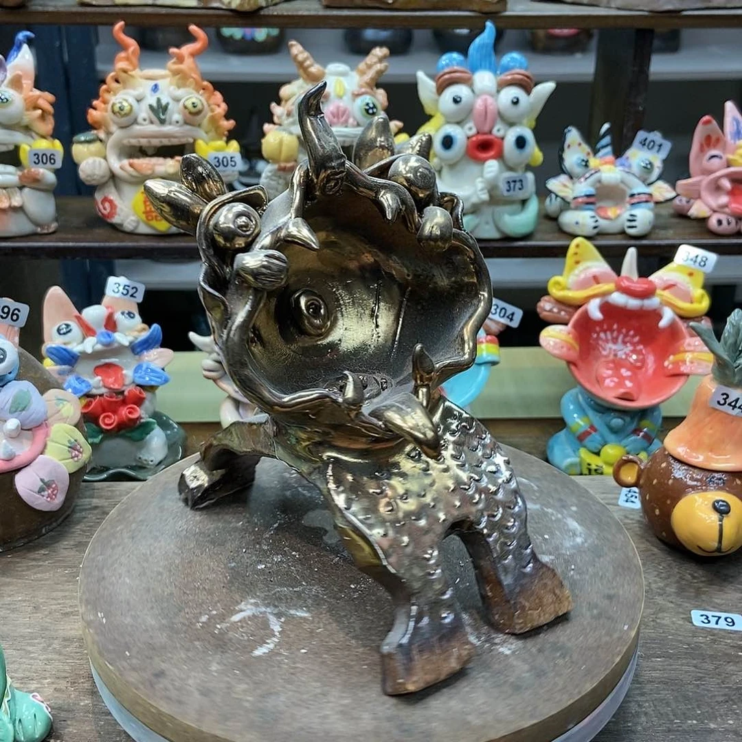 摆件直播间手工抽象陶瓷摆件351