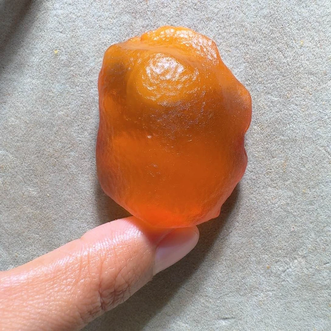 未镶嵌定制琥珀定制