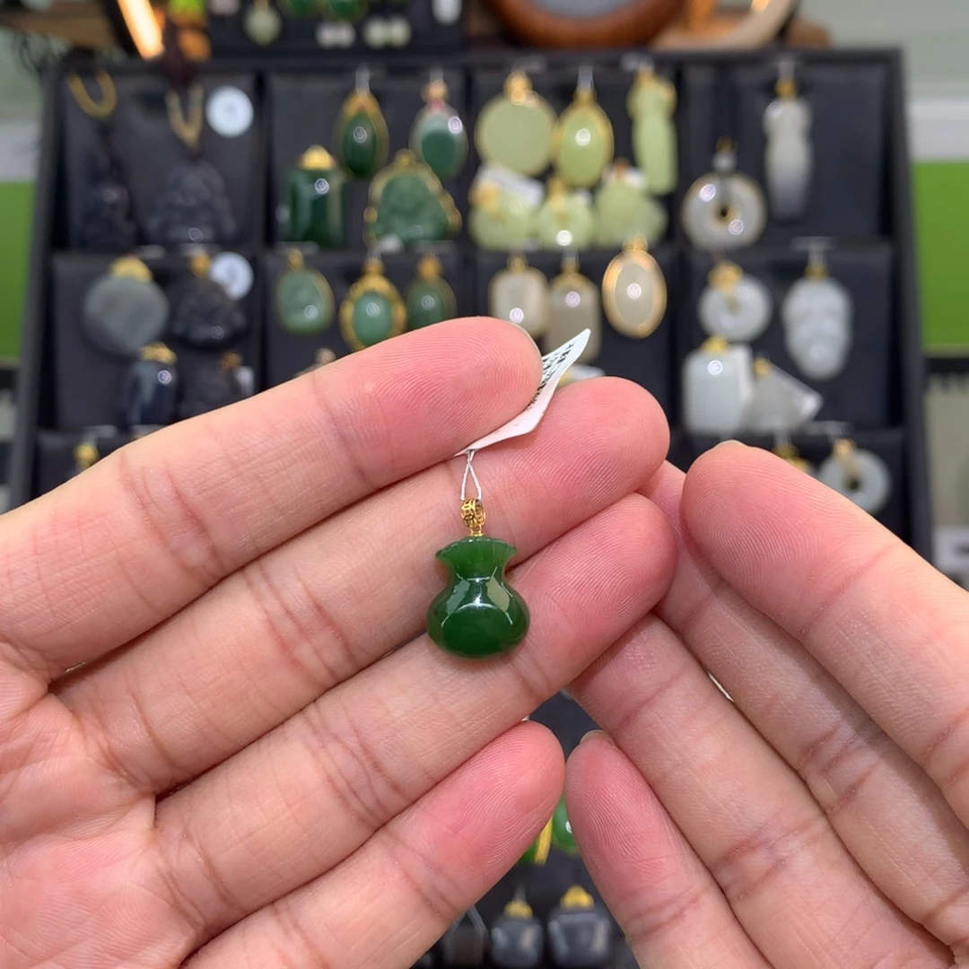 坏***姑和田玉18K金镶嵌吊坠(不含链)