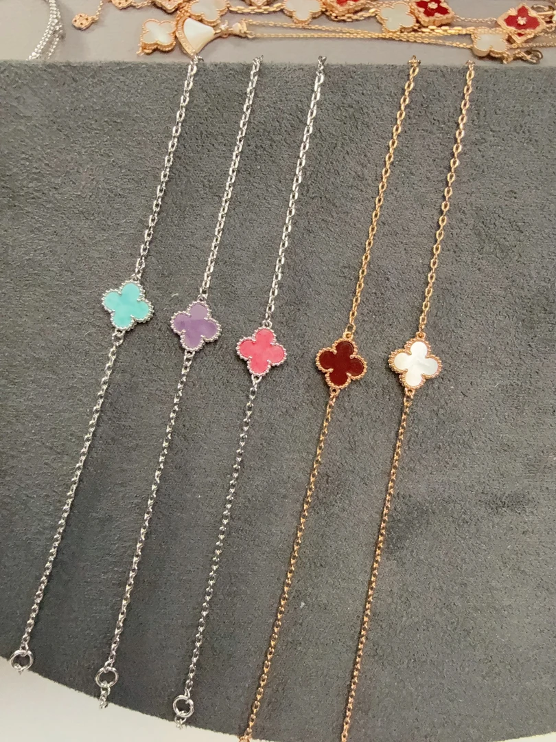 V金高版本手链 迷你四叶草手链 032