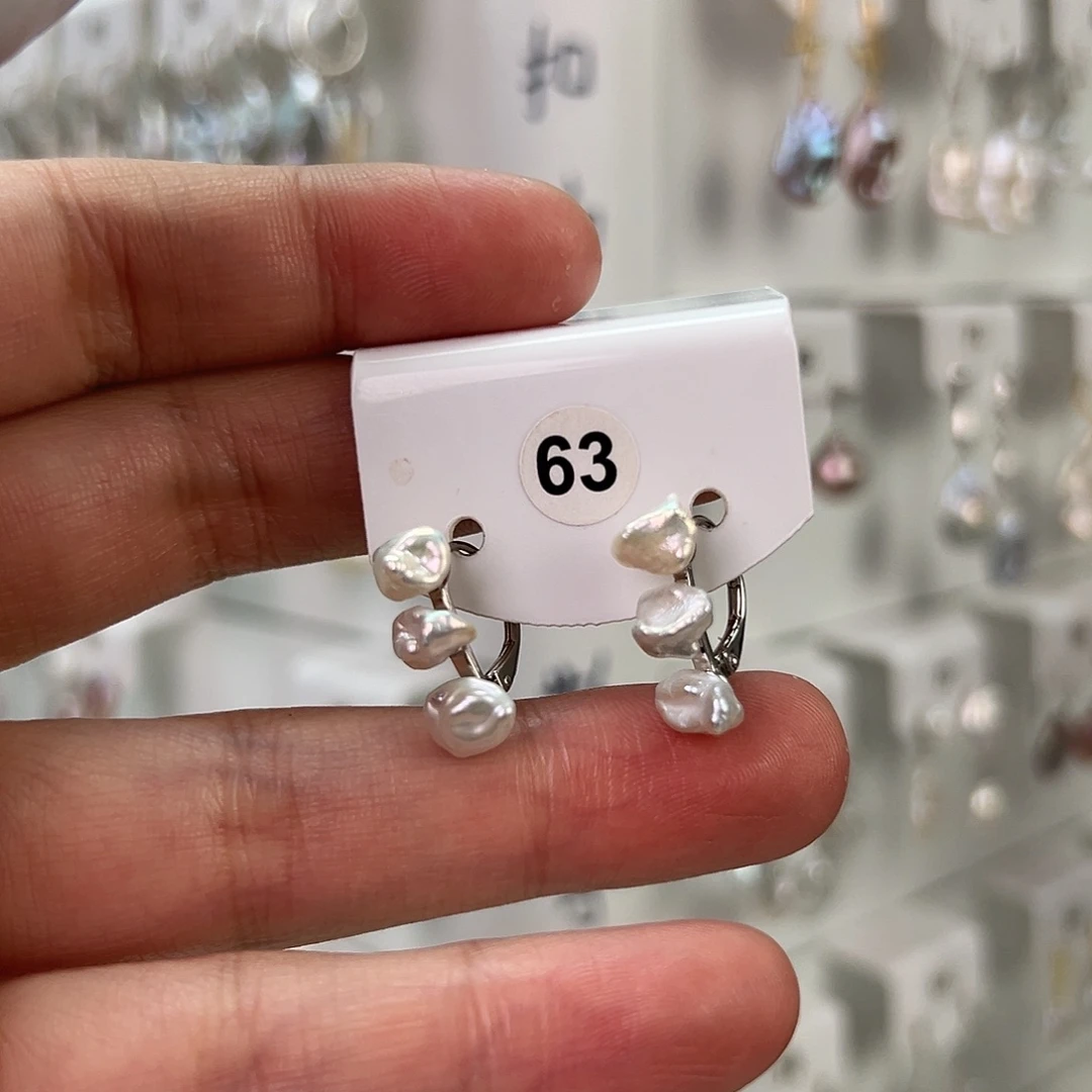 非金属巴洛克花瓣耳饰